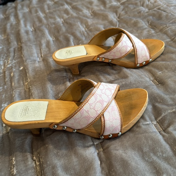 Coach wooden sole kitten heels - Picture 3 of 5